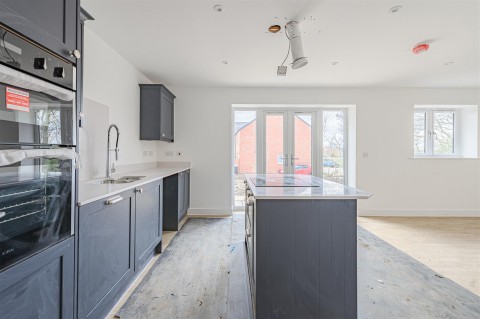 Click the photo for more details of Forest Road, Coalville, LE67