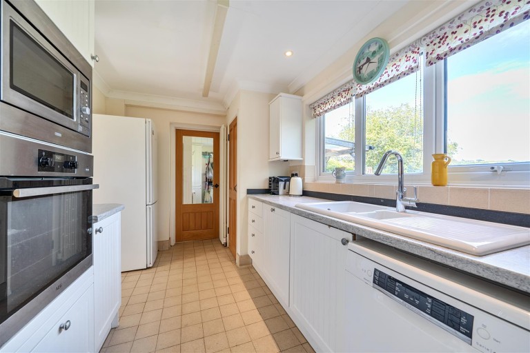 Images for Monmouth Gardens, Beaminster, Dorset