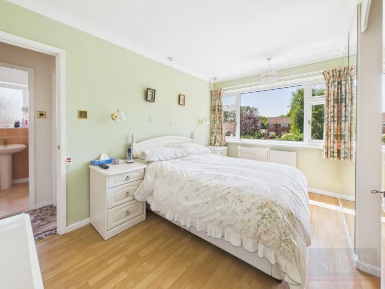 Images for Clovelly Road, Glenfield, Leicester
