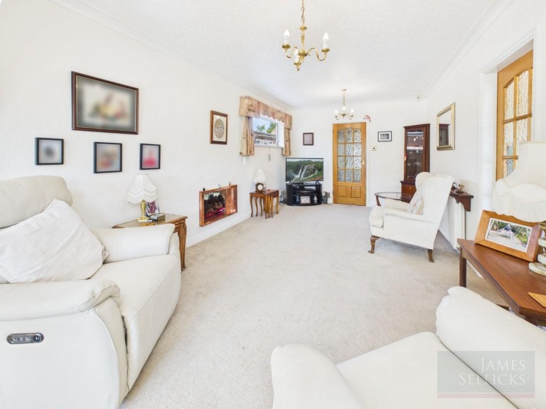 Images for Clovelly Road, Glenfield, Leicester