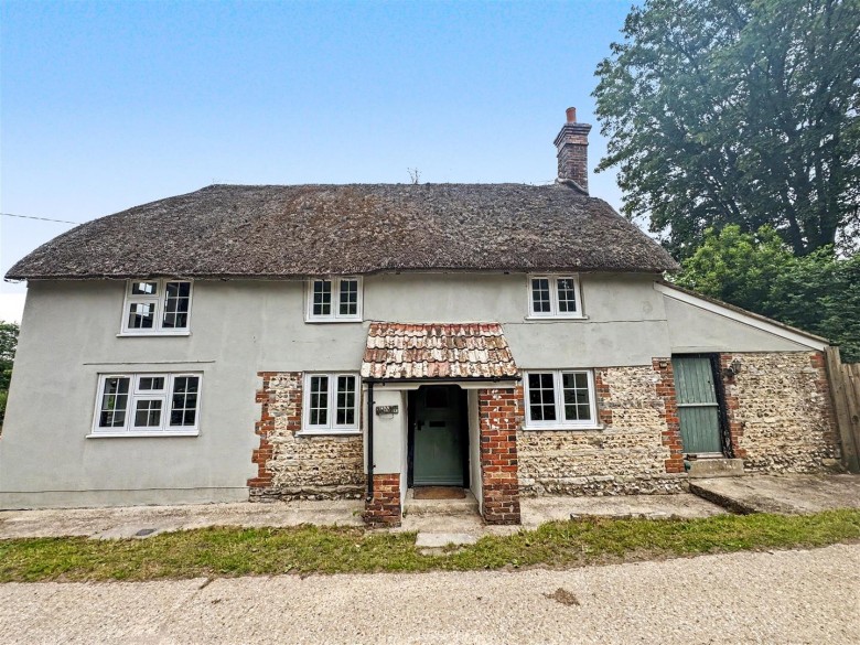 Click the photo for more details of Dorchester Road, Grimstone, Dorchester