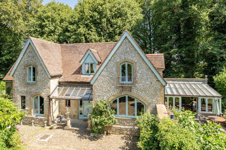 Click the photo for more details of Hawkchurch, Axminster