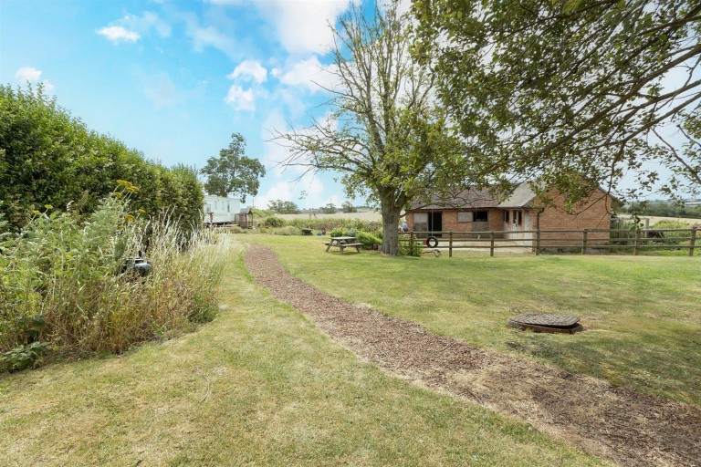 Images for Brington Road, Long Buckby, NN6