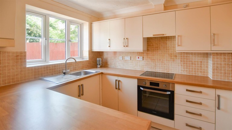 Images for Corsican Pine Close, Newmarket