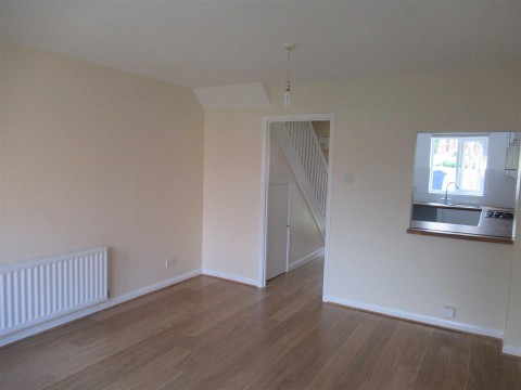 Click the photo for more details of Frensham Close
