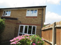 Images for Frensham Close
