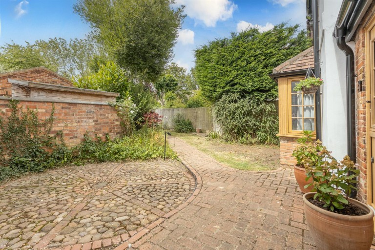 Images for Sawbridge Road, Grandborough, Rugby, CV23