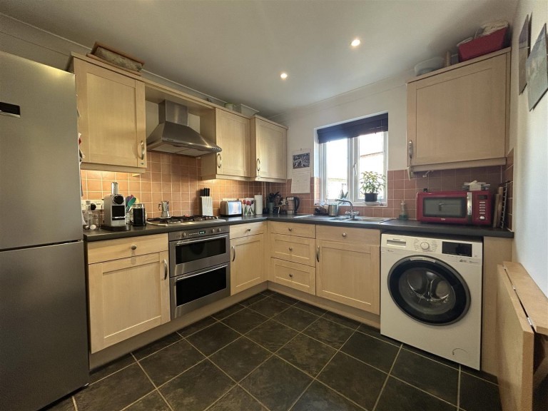 Images for Suttil Crescent, Pymore, Bridport