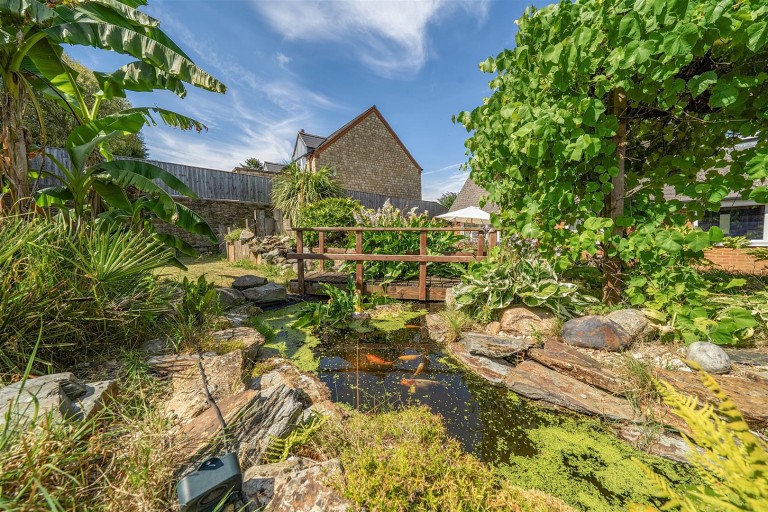 Images for The Crescent, Pattishall, NN12