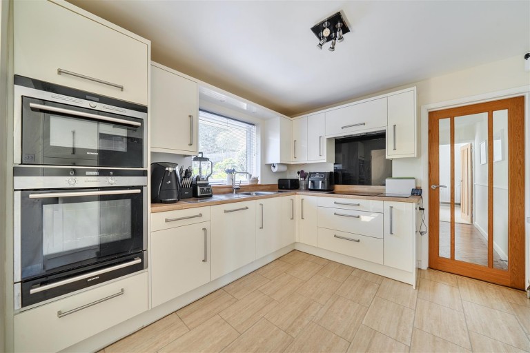 Images for The Crescent, Pattishall, NN12