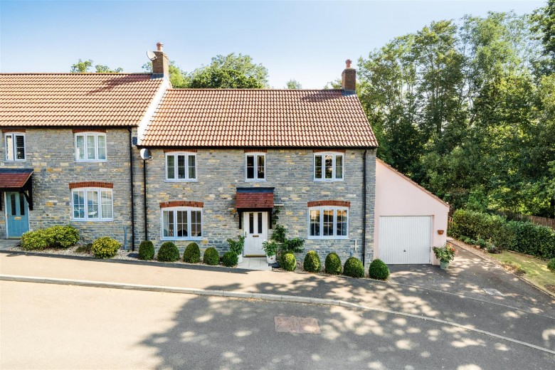 Click the photo for more details of Hillcrest Gardens, Exmouth