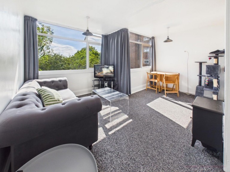 Images for 1 BEDROOM APARTMENT WITH GARAGE - Falmouth Road, Evington, Leicester