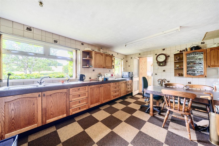 Images for Chudleigh, Newton Abbot