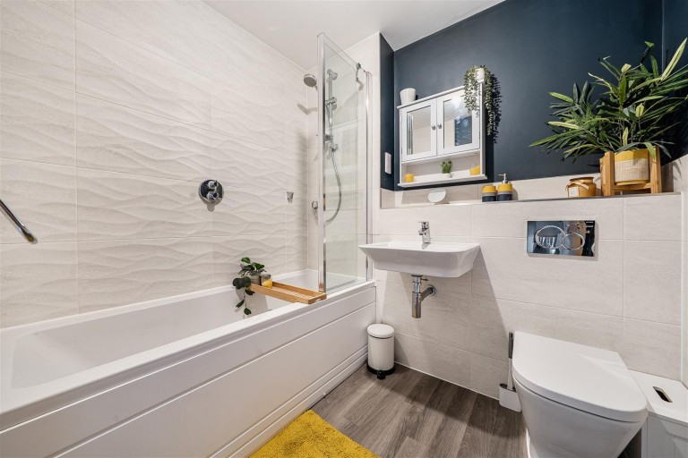 Images for Deerhurst Road, Daventry, NN11