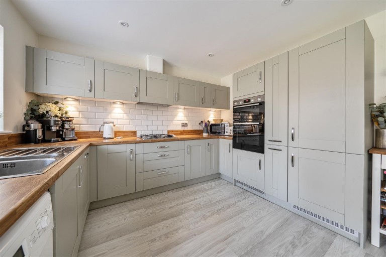Images for Deerhurst Road, Daventry, NN11