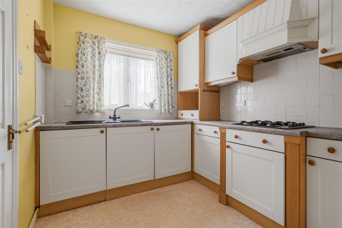 Click the photo for more details of Harebell Close, Cambridge