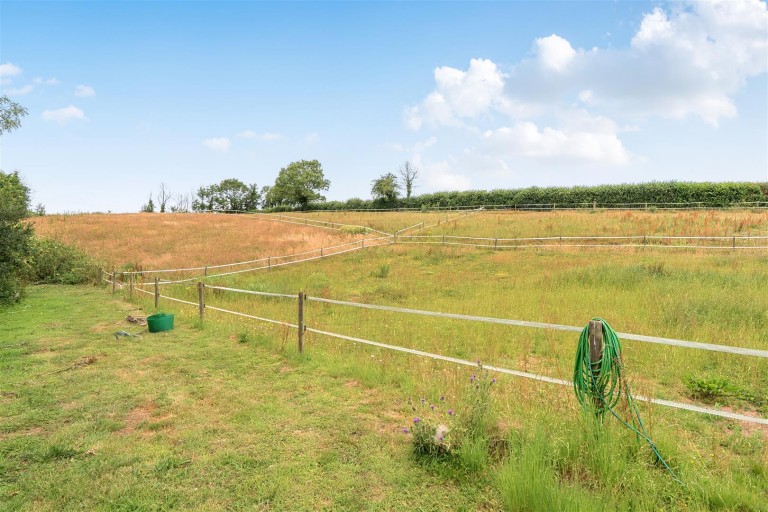 Images for Woodbury, Exeter