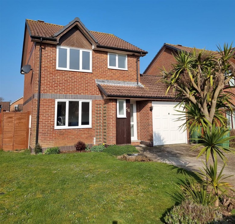 Click the photo for more details of Fleet Way, Shalfleet