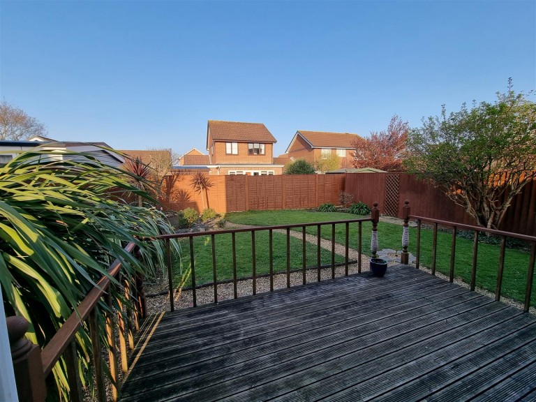 Images for Fleet Way, Shalfleet