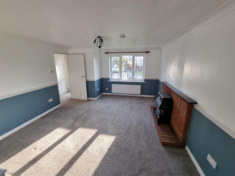 Images for Fleet Way, Shalfleet