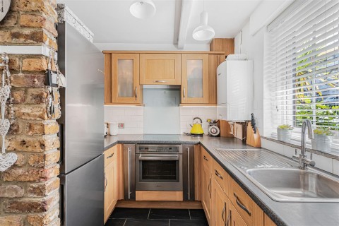 Click the photo for more details of Saffron Park, Kingsbridge