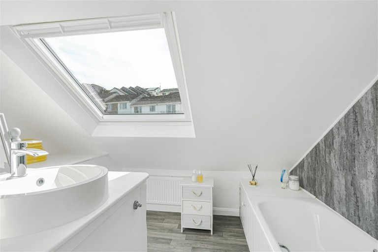 Images for Saffron Park, Kingsbridge