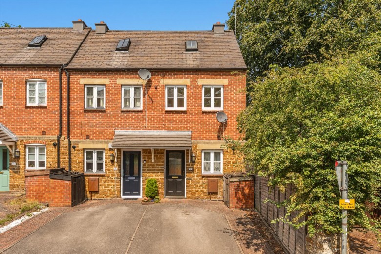 Click the photo for more details of Jervis Terrace, St Johns Road, Banbury