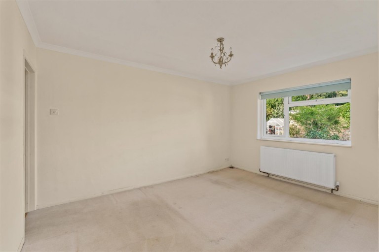 Images for Holland Rise, Kings Sutton - no upward chain