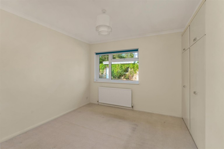 Images for Holland Rise, Kings Sutton - no upward chain