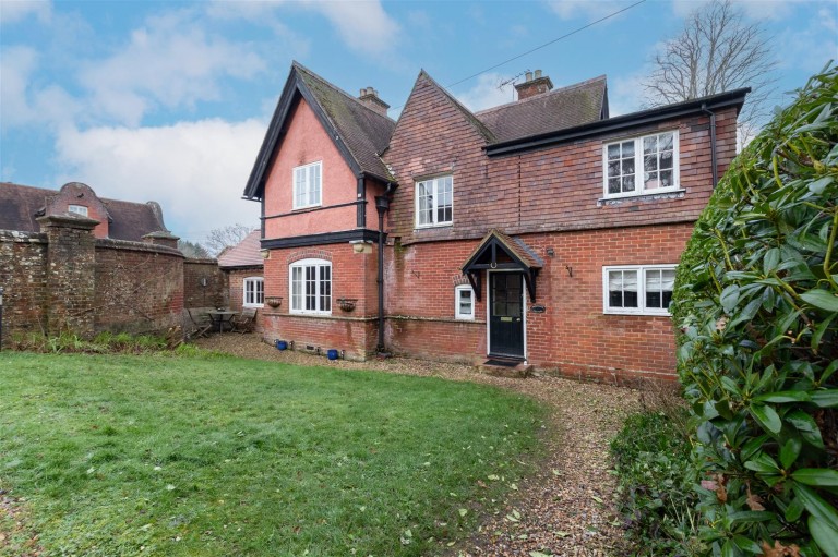 Images for Marchants Cottage, Sandleheath, Fordingbridge
