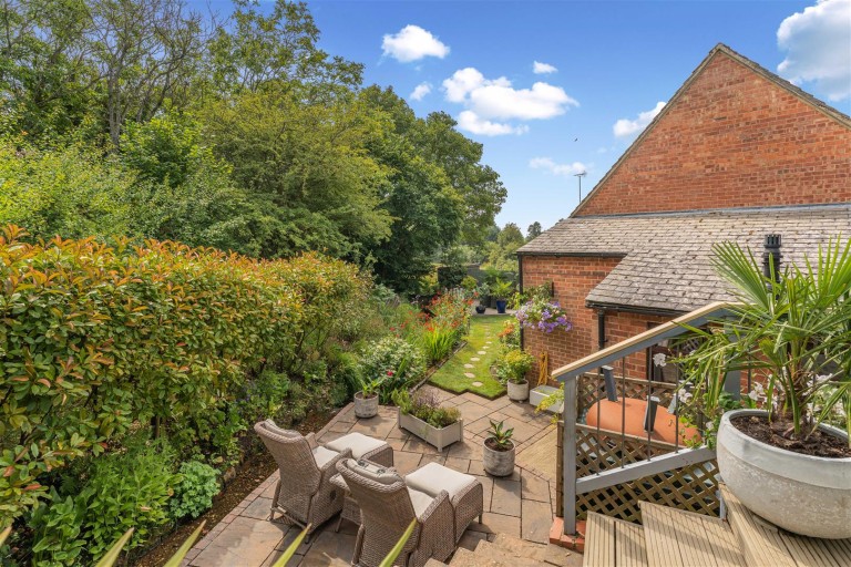 Images for Chestnut Road, Mollington - Stunning garden
