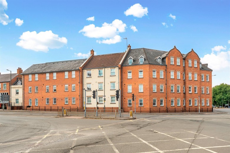 Click the photo for more details of Peoples Place, Warwick Road, Banbury