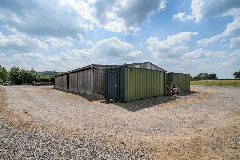 Images for Barrack Livery Yard, Coulston, Westbury
