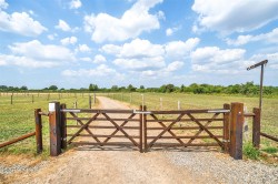 Images for Barrack Livery Yard, Coulston, Westbury