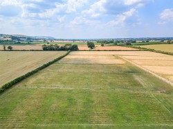 Images for Barrack Livery Yard, Coulston, Westbury