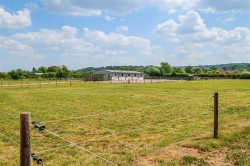 Images for Barrack Livery Yard, Coulston, Westbury