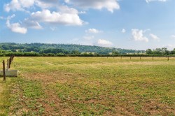 Images for Barrack Livery Yard, Coulston, Westbury