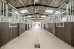 Images for Barrack Livery Yard, Coulston, Westbury