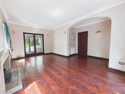 Click the photo for more details of Stoughton Road, Oadby, Leicestershire