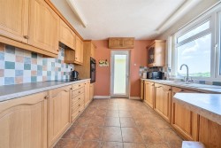 Images for Yallands Hill, Monkton Heathfield, Taunton