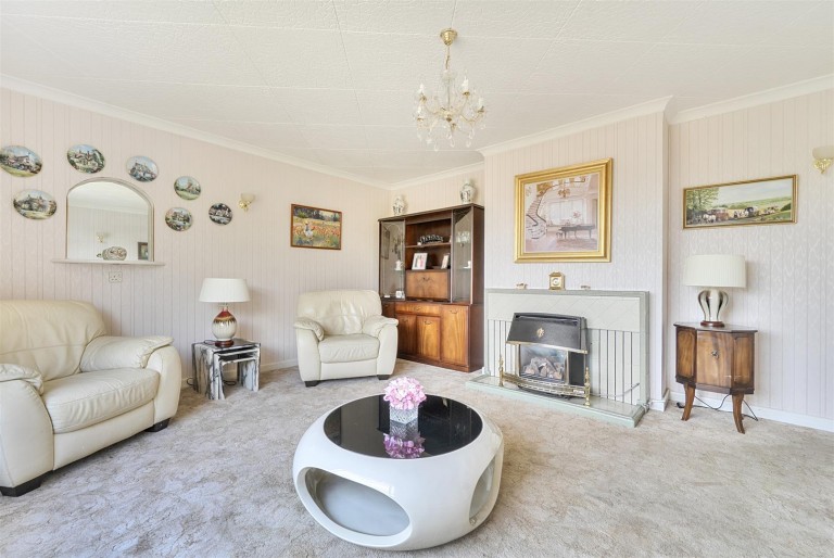 Images for Yallands Hill, Monkton Heathfield, Taunton