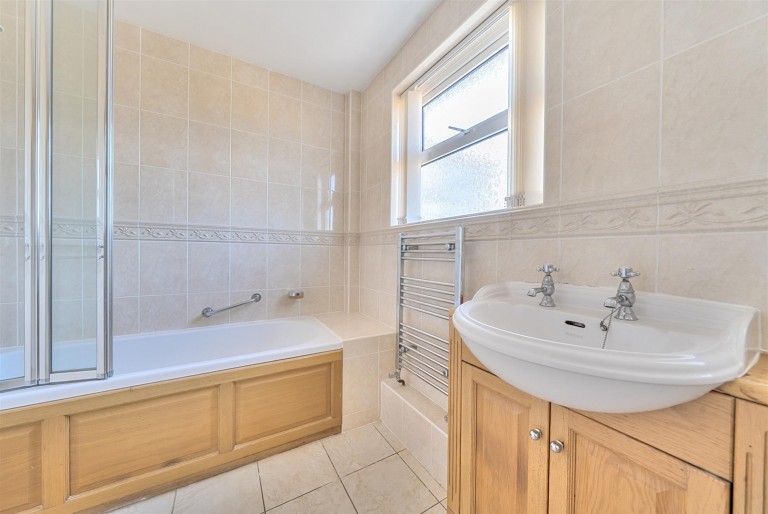 Images for Yallands Hill, Monkton Heathfield, Taunton