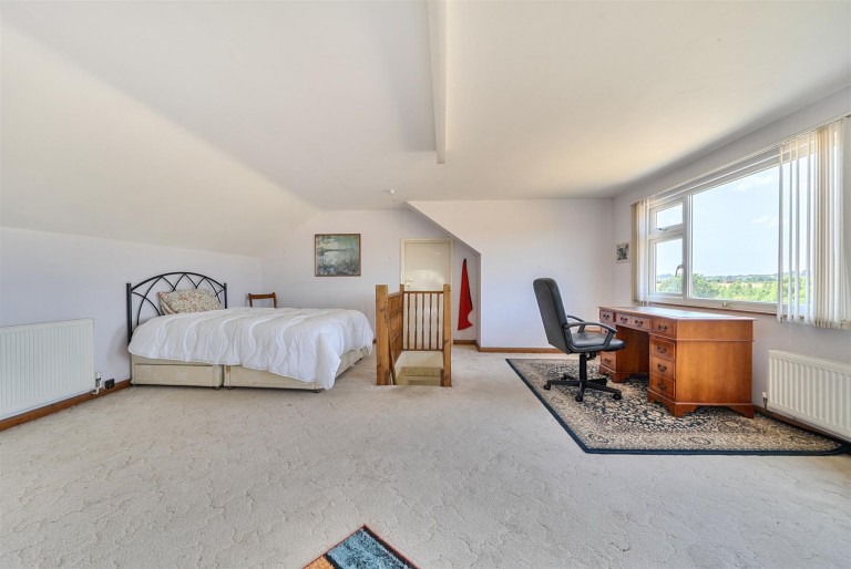 Images for Yallands Hill, Monkton Heathfield, Taunton