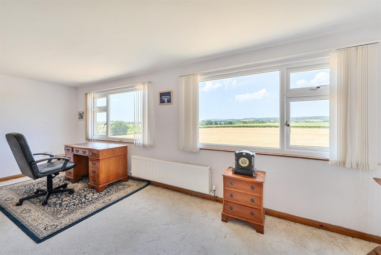 Images for Yallands Hill, Monkton Heathfield, Taunton