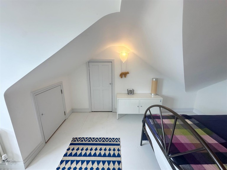 Images for Ruckamore Road, Torquay
