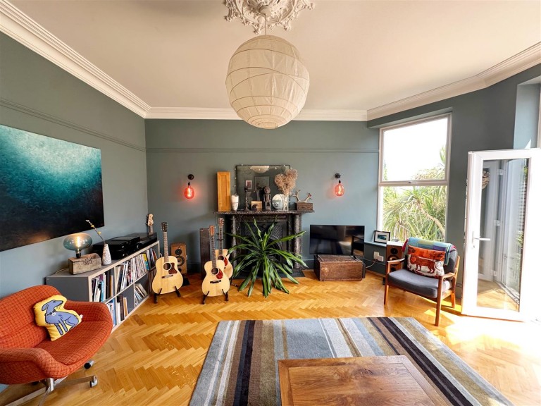 Images for Ruckamore Road, Torquay