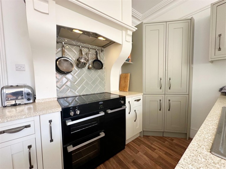 Images for Ruckamore Road, Torquay