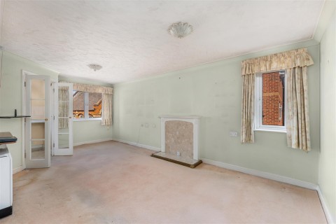 Click the photo for more details of Britannia Road, Banbury - Two double bedrooms