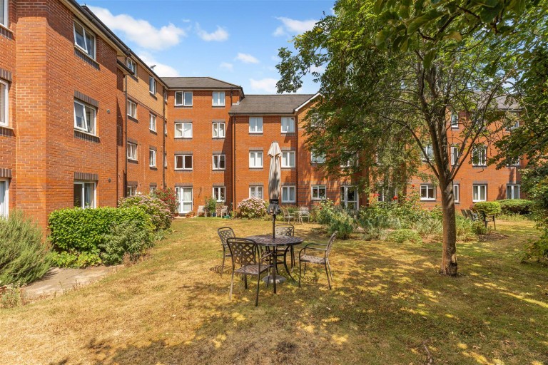 Images for Britannia Road, Banbury - Two double bedrooms
