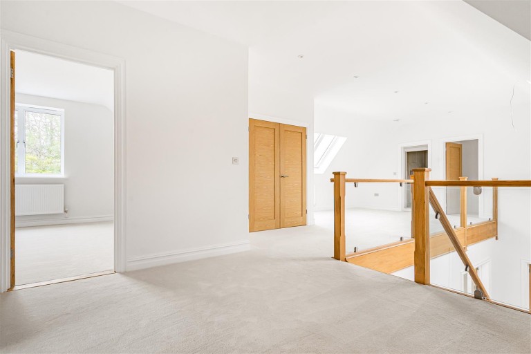 Images for The Street, Kelshall, Royston